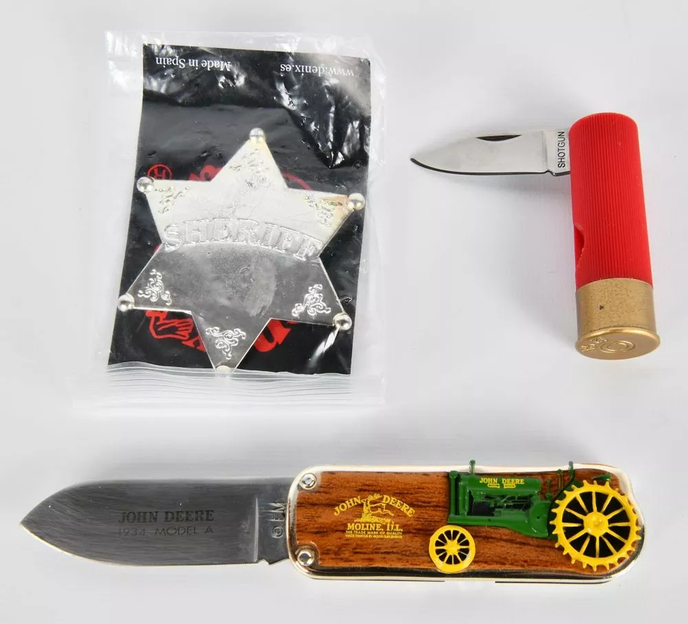 2 Decorative Pocket Knives W/ Badge