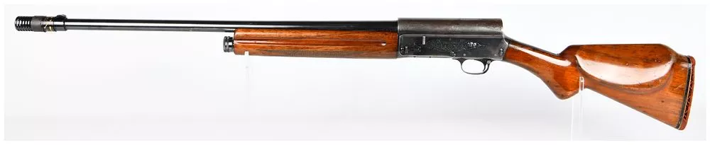 Browning 'Light Twelve' Semi-Automatic Shotgun, 12 Gauge, with Poly-Choke DELUXE and CRACKED BUTTSTOCK