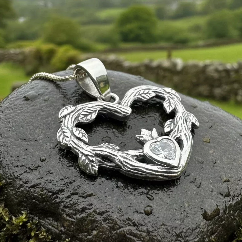 Folklore Claddagh Necklace