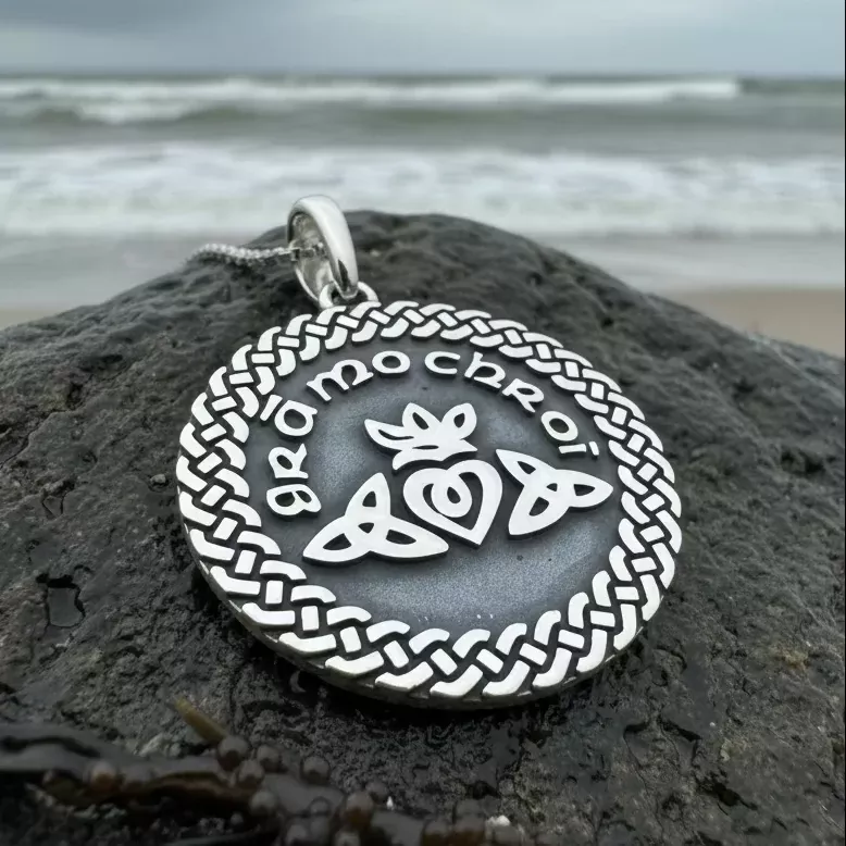 Irish Gaelic Gra Mo Chroi Necklace in Sterling Silver