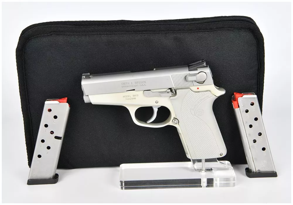 Smith & Wesson Model 3913 Lady Smith 9mm Semi-Automatic Pistol