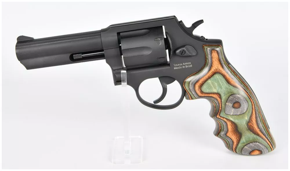 Taurus Model 66 .357 Magnum Double-Action Revolver with Hogue LamoCamo Grips