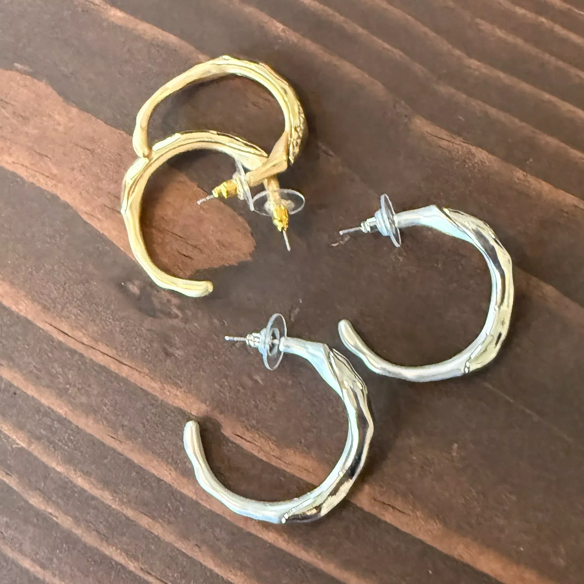 wavy hoop earrings