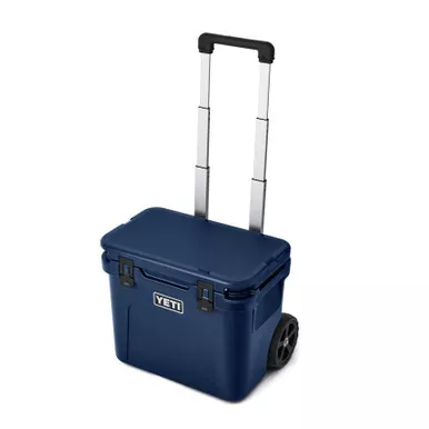 Yeti Cooler Roadie 32 Wheeled - Navy #10032200000